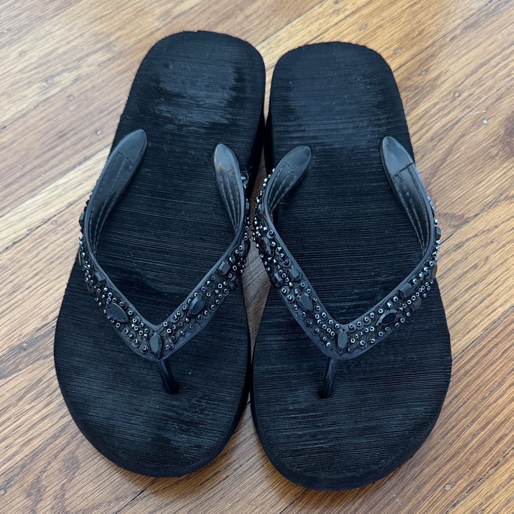 Black Beaded Women's Flip Flops